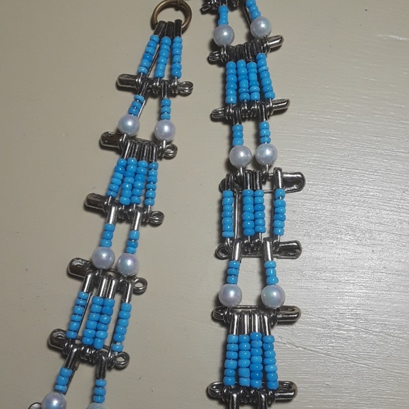 Safety pin handmade seed bead necklace - Picture 4 of 8